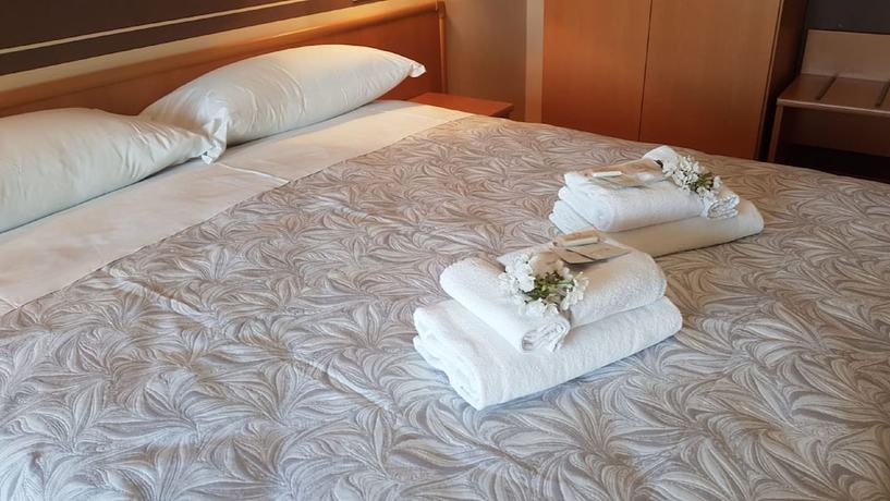 Imagen de la habitación del Hotel Chalet del Lago. Foto 16