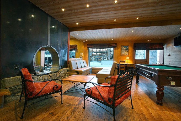 Imagen de los interiores del Hotel Chalet des Neiges Cime des Arcs. Foto 17