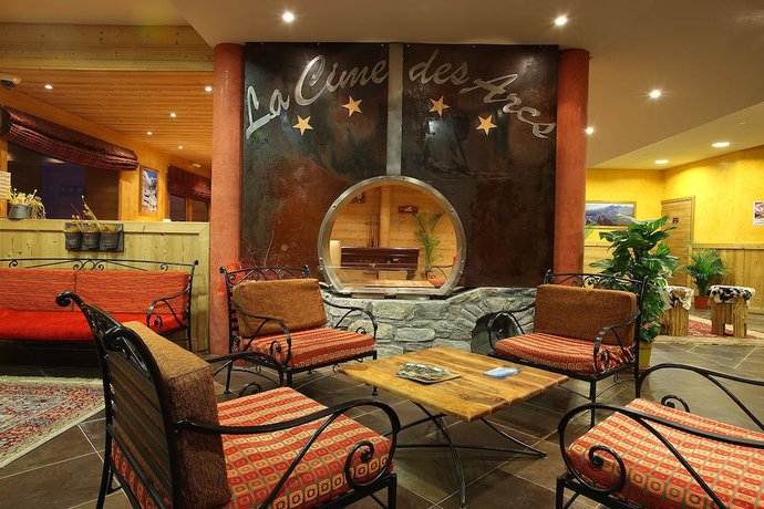 Imagen de los interiores del Hotel Chalet des Neiges Cime des Arcs. Foto 18