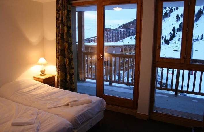 Imagen de la habitación del Hotel Chalet des Neiges Cime des Arcs. Foto 8