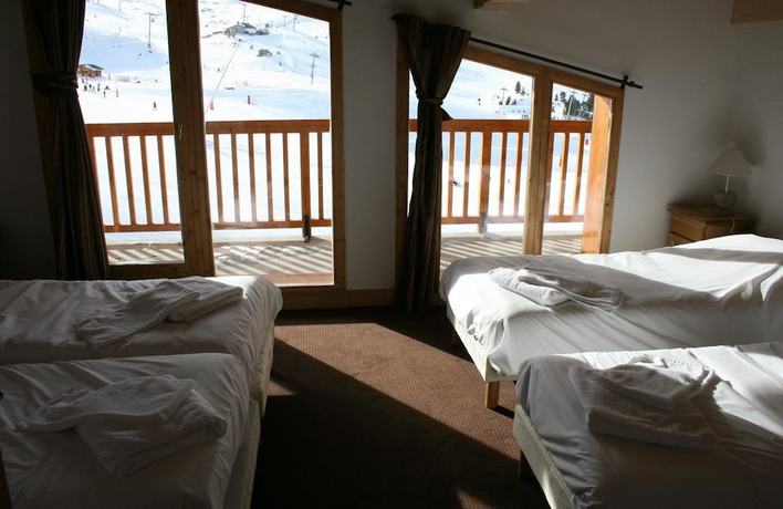 Imagen de la habitación del Hotel Chalet des Neiges Cime des Arcs. Foto 10