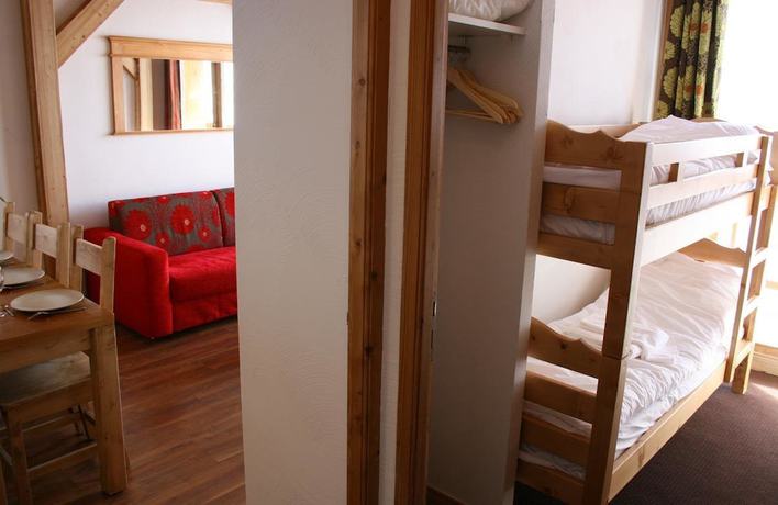 Imagen de la habitación del Hotel Chalet des Neiges Cime des Arcs. Foto 13