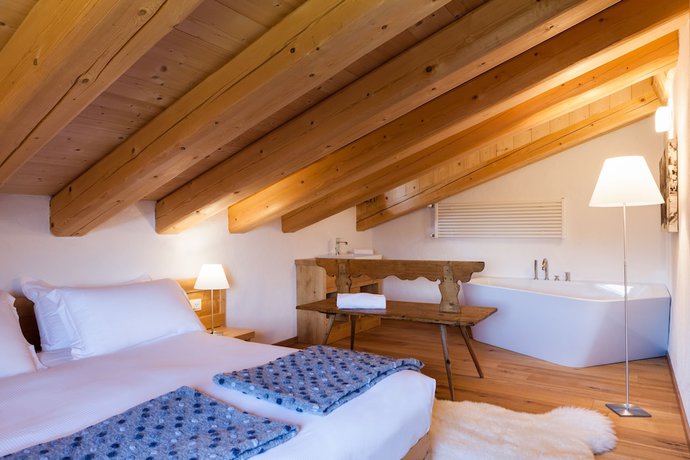 Imagen de la habitación del Hotel Chalet-H&ocirc;tel Borgo Eibn Mountain Lodge (Relais du Silence). Foto 12