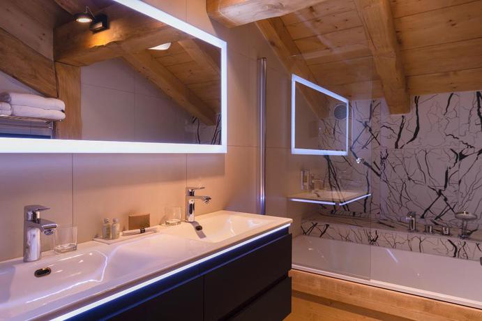 Imagen de la habitación del Hotel Chalet-Hôtel La Marmotte, La Tapiaz and SPA, The Originals Relais. Foto 14