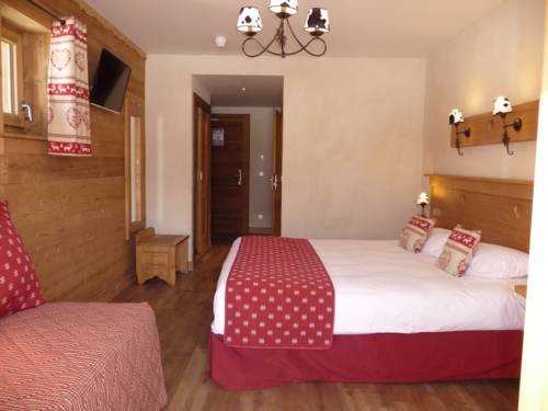 Imagen de la habitación del Hotel Chalet-H&ocirc;tel Le Beausoleil, The Originals Relais. Foto 5