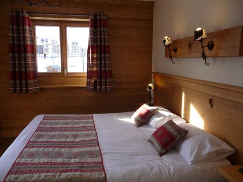 Imagen de la habitación del Hotel Chalet-H&ocirc;tel Le Beausoleil, The Originals Relais. Foto 7