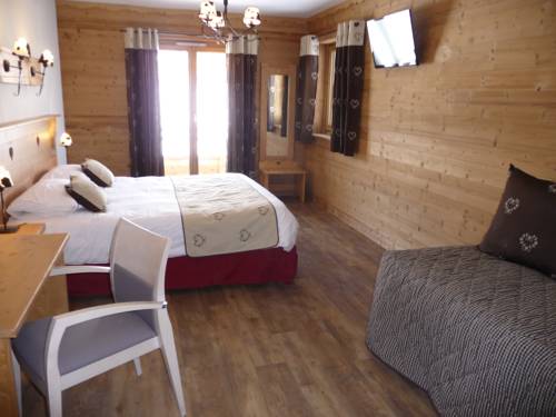 Imagen de la habitación del Hotel Chalet-H&ocirc;tel Le Beausoleil, The Originals Relais. Foto 10