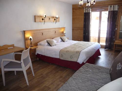 Imagen de la habitación del Hotel Chalet-H&ocirc;tel Le Beausoleil, The Originals Relais. Foto 13