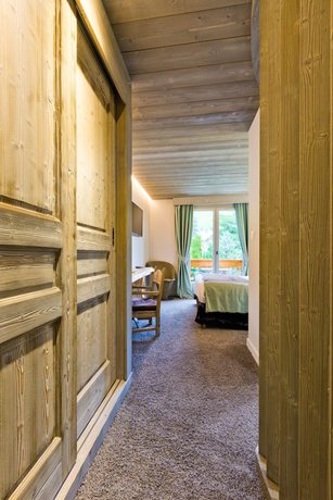 Imagen de la habitación del Hotel Chalet-H&ocirc;tel Les Gentianettes, The Originals Relais (H&ocirc;tels-Chalets de Tradition). Foto 13