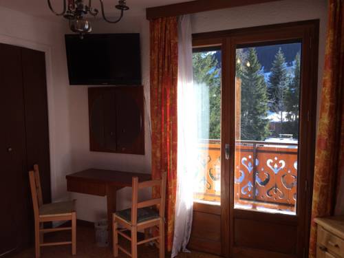 Imagen de la habitación del Hotel Chalet-h&ocirc;tel Du Borderan. Foto 5