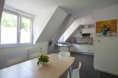 Imagen de la habitación del Hotel Chalets De La Wormsa. Foto 5