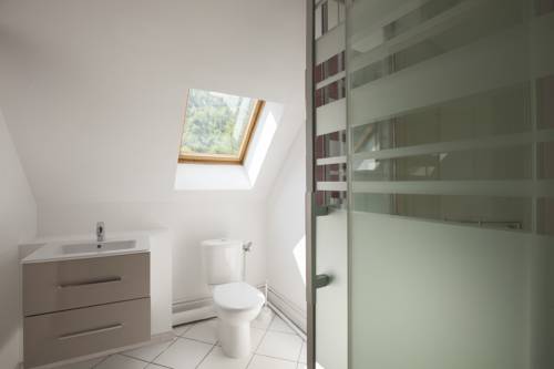 Imagen de la habitación del Hotel Chalets De La Wormsa. Foto 8