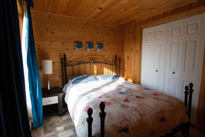 Imagen de la habitación del Hotel Chalets and Spa Lac Saint-Jean. Foto 16