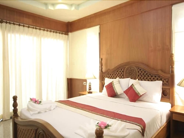 Imagen de la habitación del Hotel Chaloklum Bay Resort. Foto 10