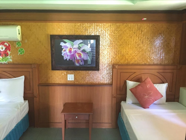 Imagen de la habitación del Hotel Chaloklum Bay Resort. Foto 16
