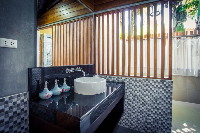 Imagen de la habitación del Hotel Chalong Chalet Resort and Longstay. Foto 2