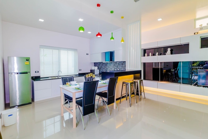 Imagen de la habitación del Hotel Chalong Hill Tropical Garden Homes. Foto 16