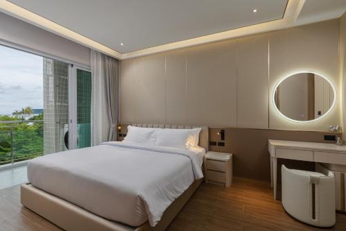 Imagen de la habitación del Hotel Chalong Marina Bay View Phuket. Foto 17