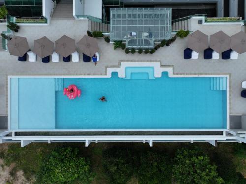 Imagen general del Hotel Chalong Marina Bay View Phuket. Foto 11