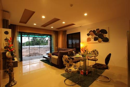 Imagen general del Hotel Chalong Miracle Lakeview Resort and Spa. Foto 2