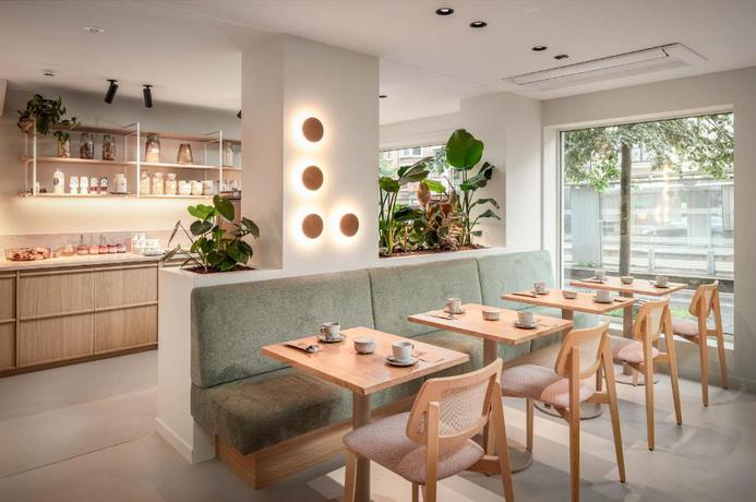 Imagen del bar/restaurante del Hotel Chamade. Foto 3