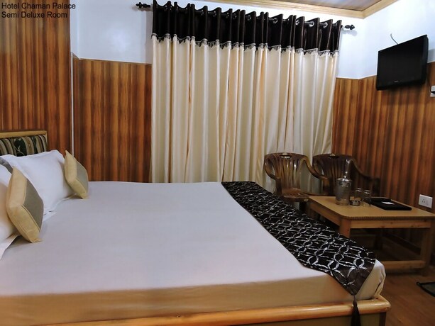 Imagen de la habitación del Hotel Chaman Palace. Foto 14