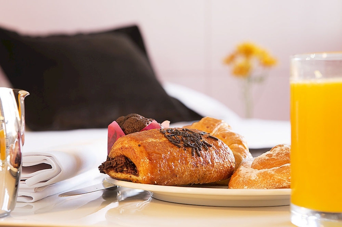 Imagen de la habitación del Hotel Chamartin The One. Foto 7