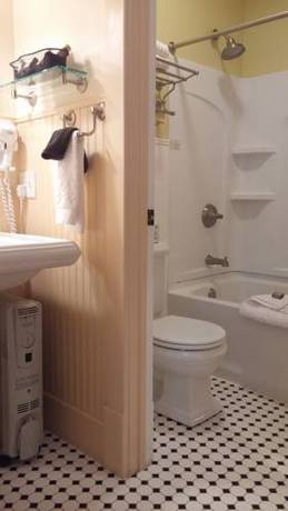 Imagen de la habitación del Hotel Chamberlin Inn Cody. Foto 7