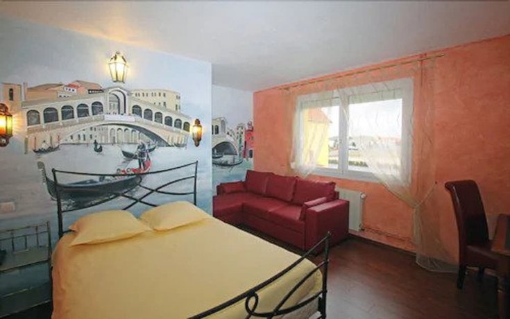 Imagen de la habitación del Hotel Champ Alsace Aerodrome. Foto 11