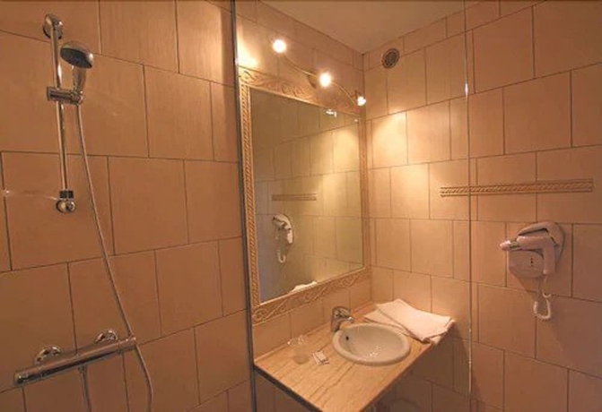 Imagen de la habitación del Hotel Champ Alsace Aerodrome. Foto 17