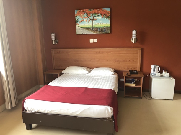 Imagen de la habitación del Hotel Champ De Mars. Foto 4