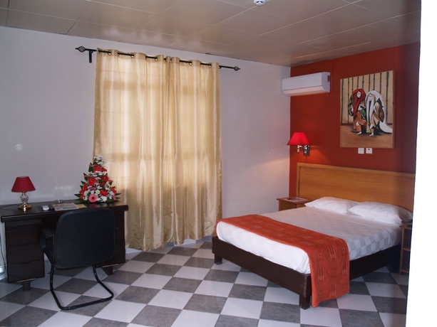 Imagen de la habitación del Hotel Champ De Mars. Foto 5