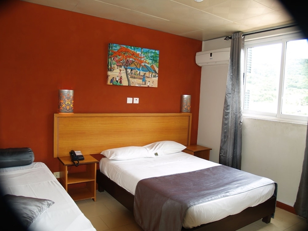 Imagen de la habitación del Hotel Champ De Mars. Foto 11