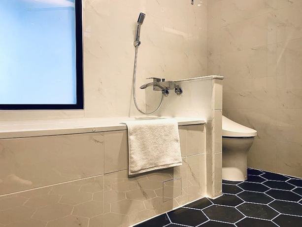 Imagen de la habitación del Hotel Champ de Roses. Foto 4