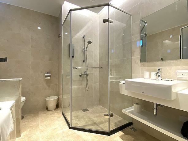 Imagen de la habitación del Hotel Champ de Roses. Foto 17