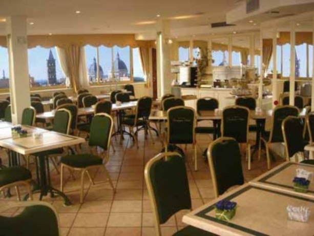 Imagen general del Hotel Champagne Palace. Foto 4