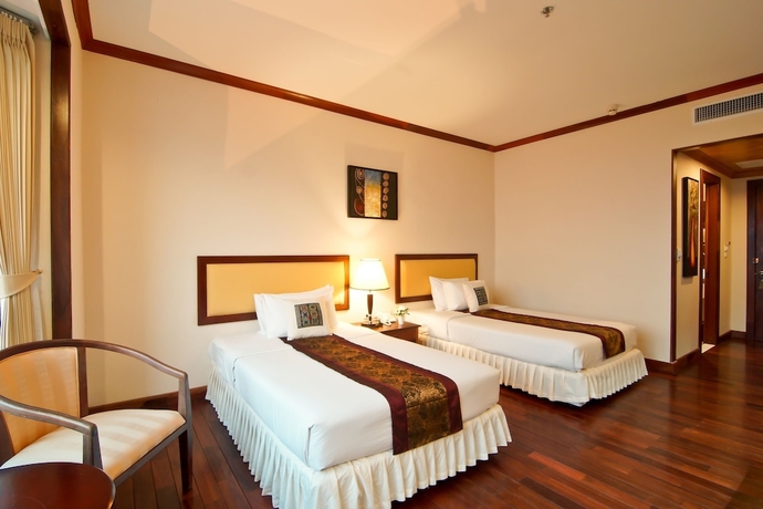 Imagen de la habitación del Hotel Champasak Grand. Foto 13