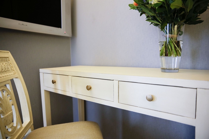 Imagen de la habitación del Hotel Champerret Héliopolis. Foto 6