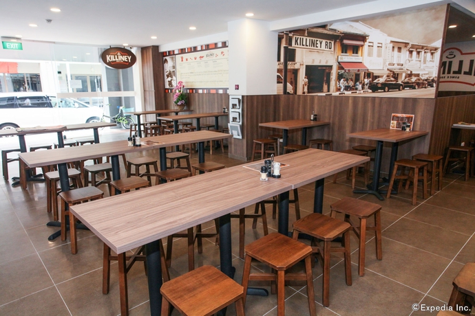 Imagen del bar/restaurante del Hotel Champion. Foto 2