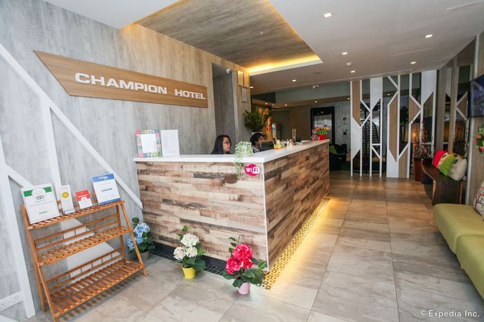 Imagen de los interiores del Hotel Champion. Foto 21