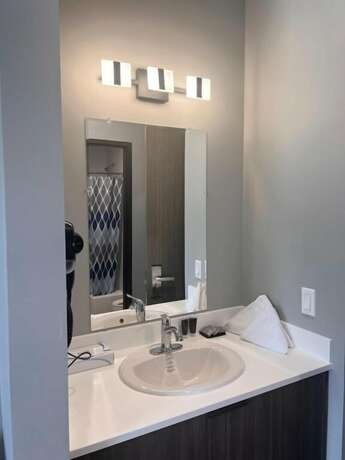 Imagen de la habitación del Hotel Champion Inn. Foto 5