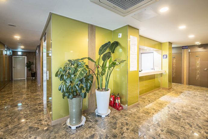 Imagen de los interiores del Hotel Champion Jeju. Foto 16