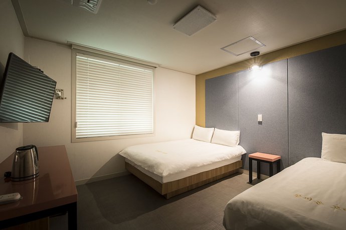 Imagen de la habitación del Hotel Champion Jeju. Foto 14