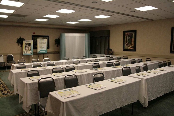Imagen de los interiores del Hotel Champions Club Westchase Houston. Foto 4