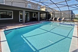 Imagen de la piscina del Hotel Champions Gate. Foto 12