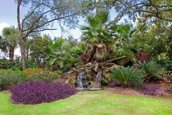 Imagen de los exteriores del Hotel Champions World Resort. Foto 13