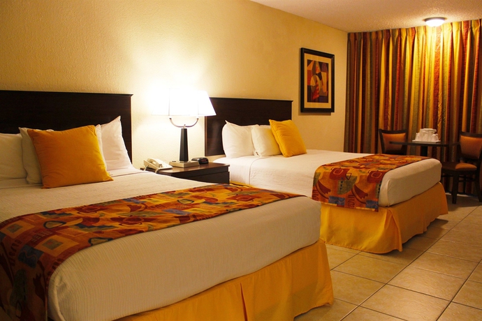 Imagen de la habitación del Hotel Champions World Resort. Foto 10