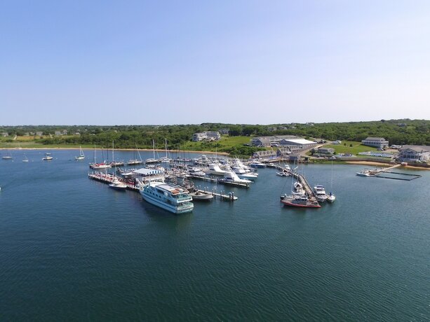 Imagen general del Hotel Champlin's Marina And Resort. Foto 2
