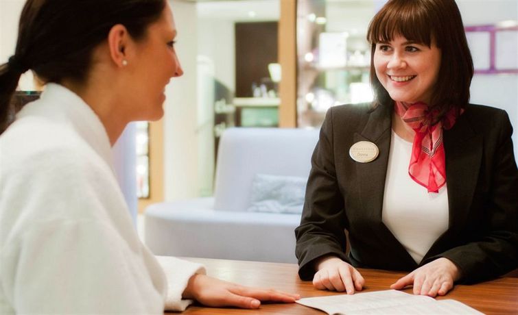 Imagen de los interiores del Hotel Champneys Henlow. Foto 11