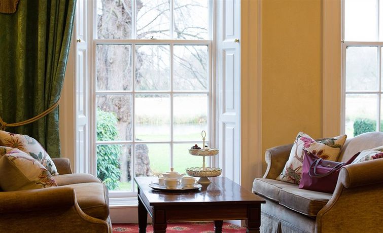 Imagen de los interiores del Hotel Champneys Henlow. Foto 13